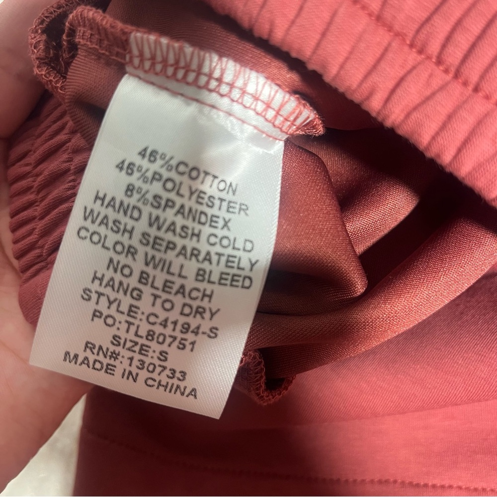 Umgee Womens Shorts Pink Coral Scalloped Hem Cotton Blend Comfort Small NWT - Picture 5 of 5